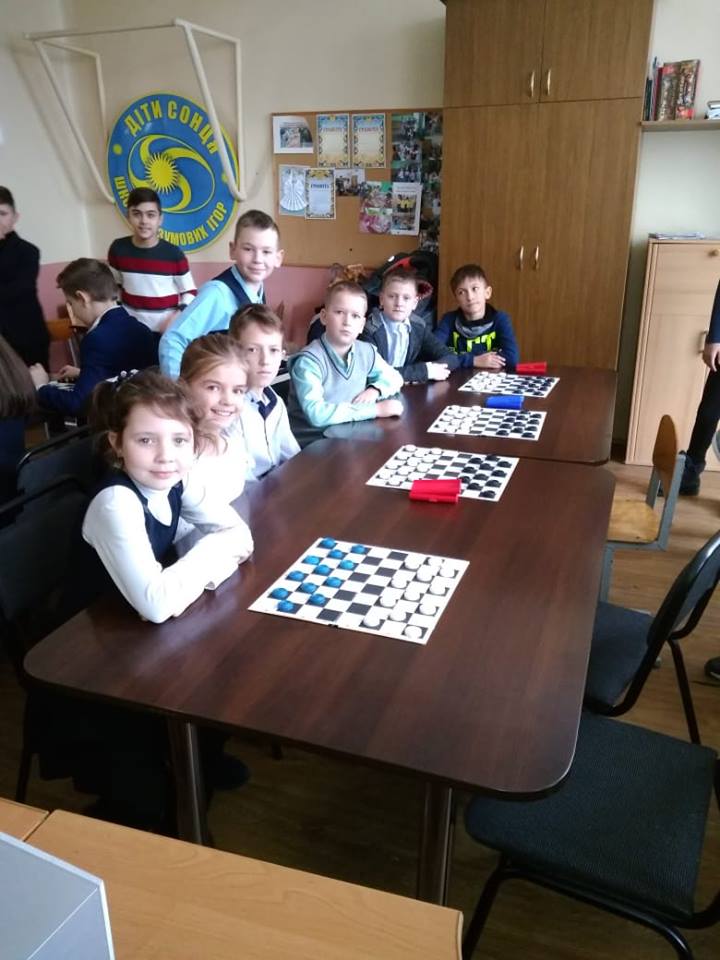 Турнір з гри «Шашки» між учнями 3 - 4 класів