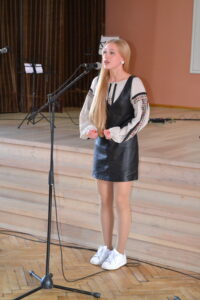 ІІ місце – Карнківська Юлія, учениця 10-ЛФ кл.