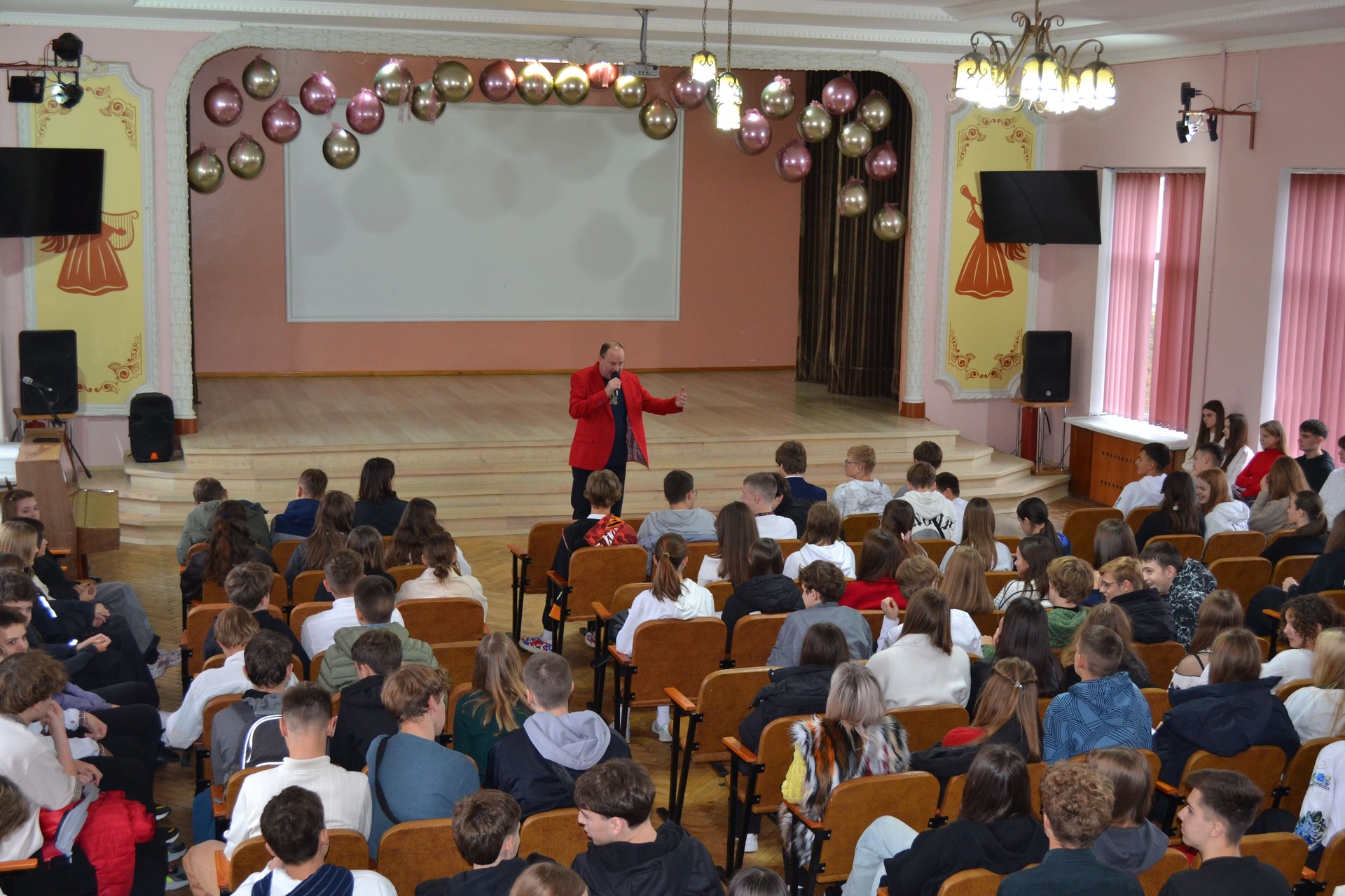 Творча зустріч «Муруймо храм добра» із Юрієм Футуймою