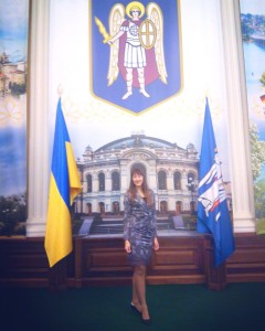 Всеукраїнському конкурсі есе «Чому Україні потрібна нова конституція?»